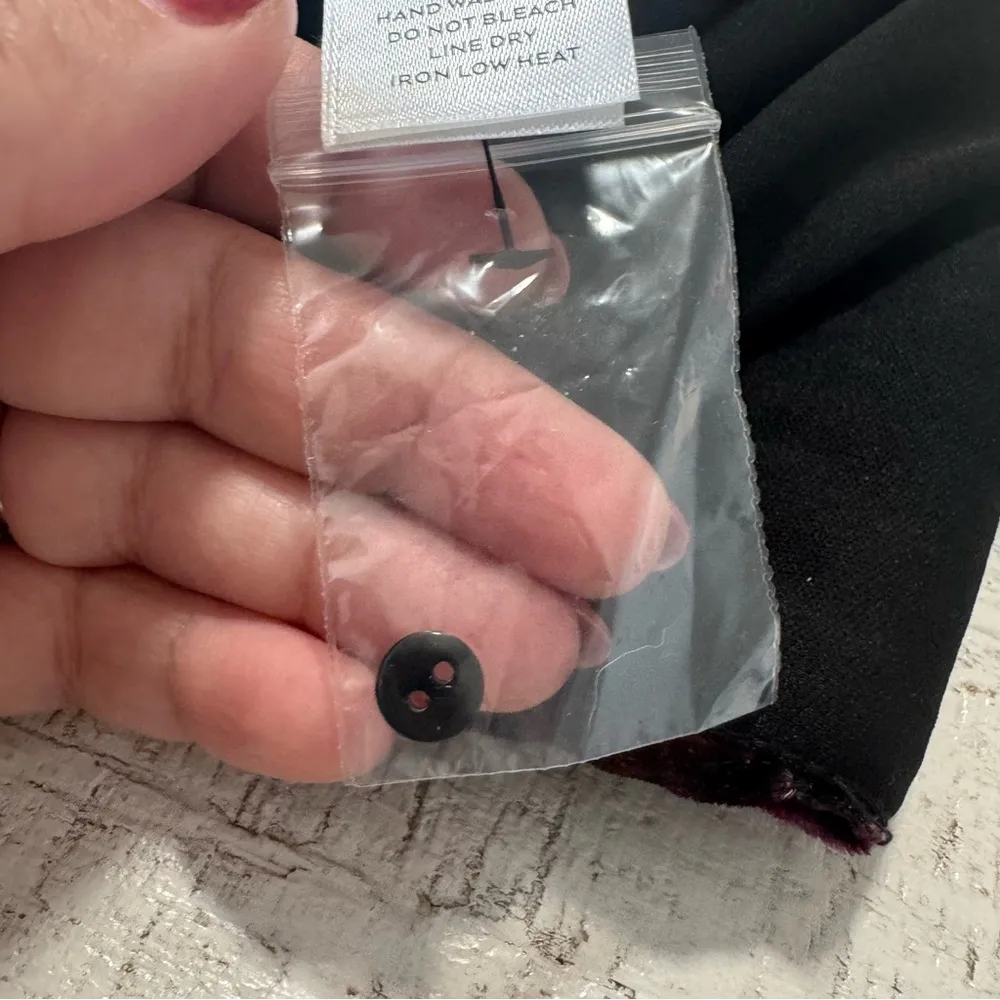 Lulus Composed Glamour NWOT size M Black Burnout Velvet Mock Neck Maxi Dress Size M - Image 11