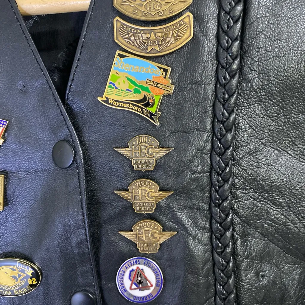 Barney’s Leather Biker Vest – Women’s Size M Black Patch Harley Motorcycle Style - Image 4