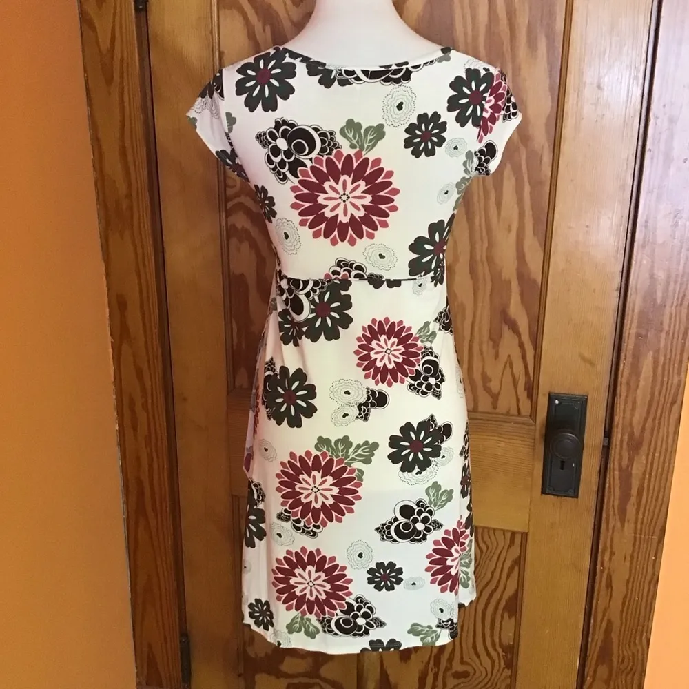 VTG Y2K Retro Love Rocks sexy floral v neck girly mini dress Size XS - Image 8