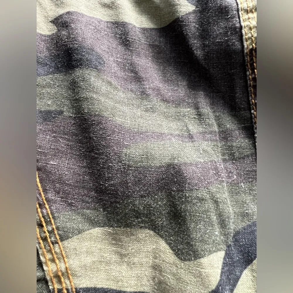 Joie  California | ladies linen camouflage skirt. Size: 4. - Image 8