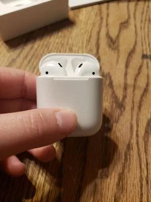 Apple  AirPods - Image 3