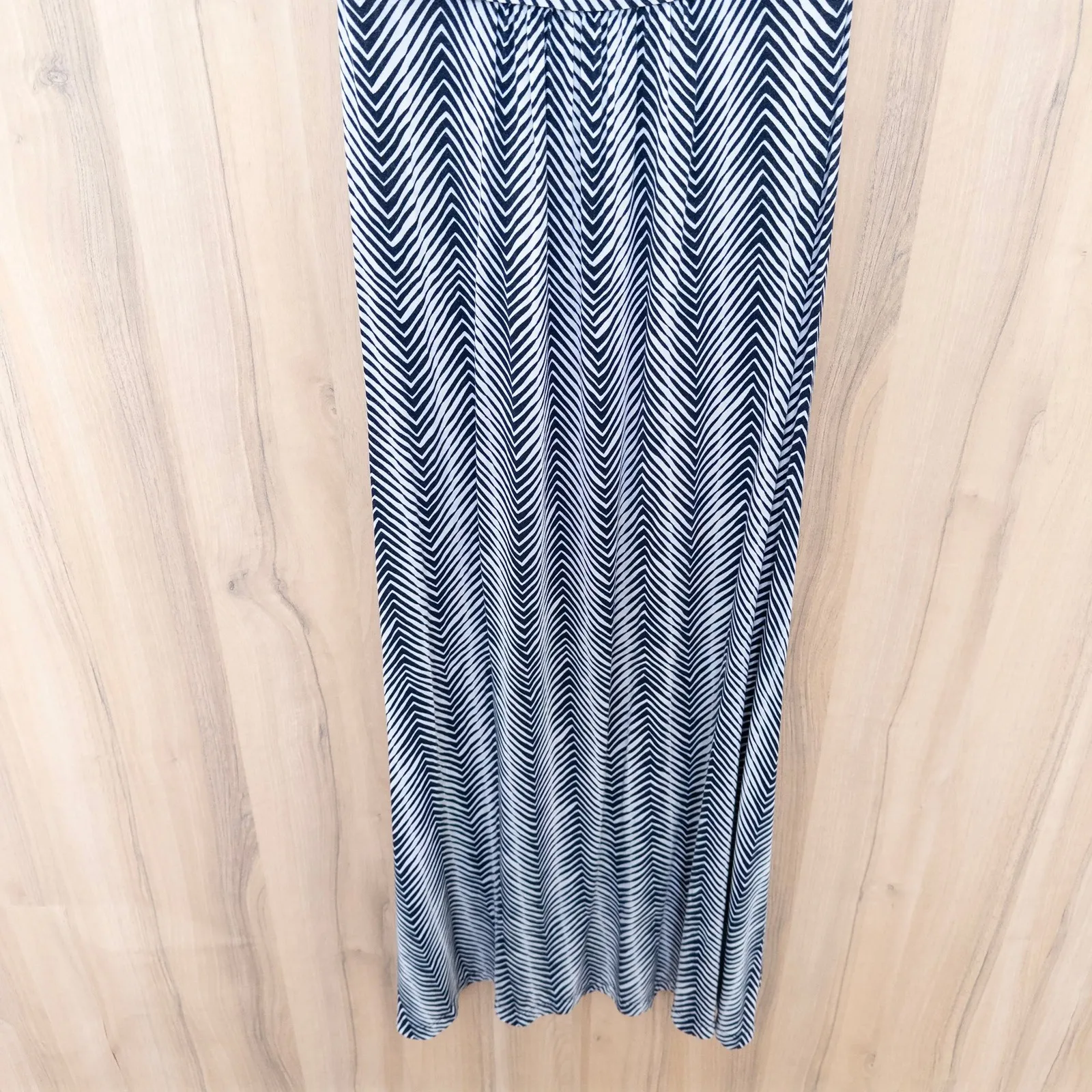 Talbots Womens Maxi Dress Size MP Navy White Chevron Resort Nautical Casual Chic - Image 3