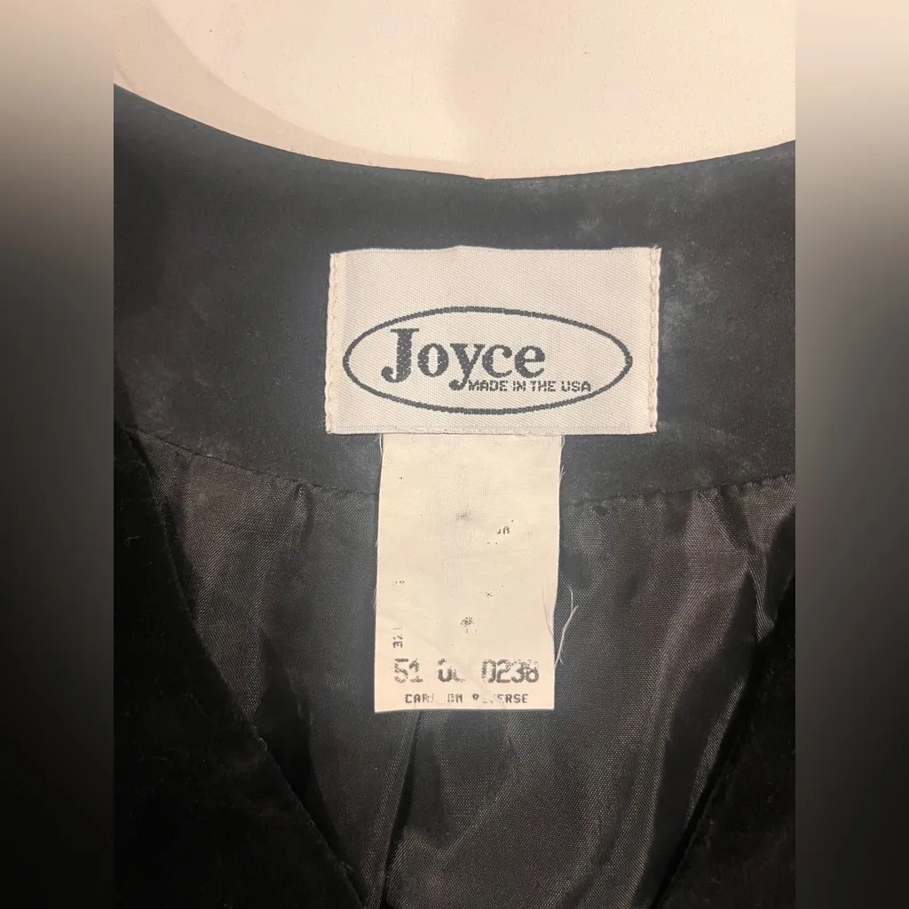 Vintage Rich Black Textured Lined Velvet Vest - Image 5