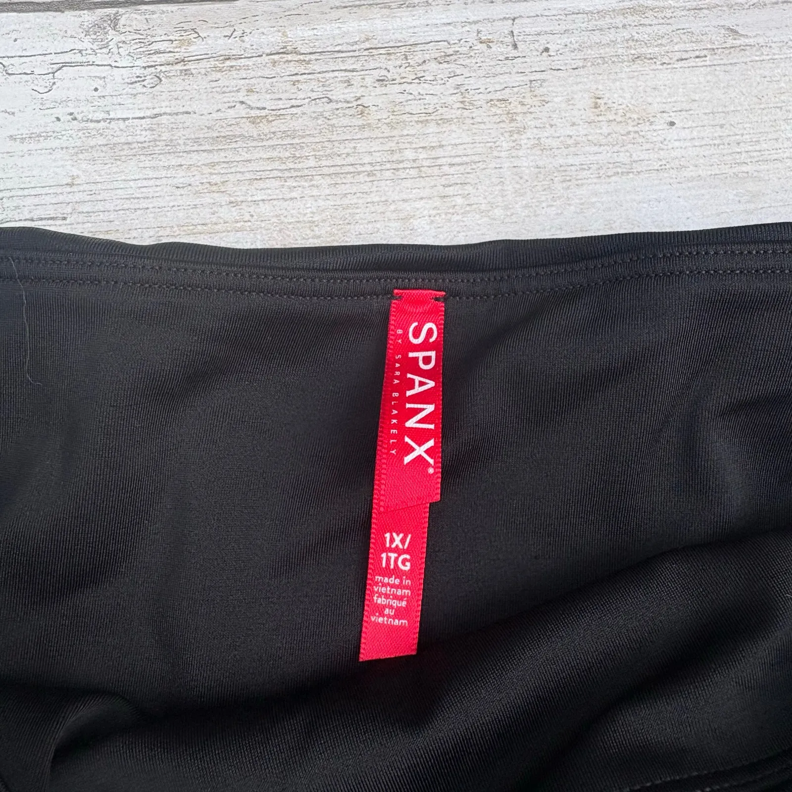 Spanx Leggings Sz 1X Faux Leather Camo Athletic Pants Black Stretch High Waist - Image 5