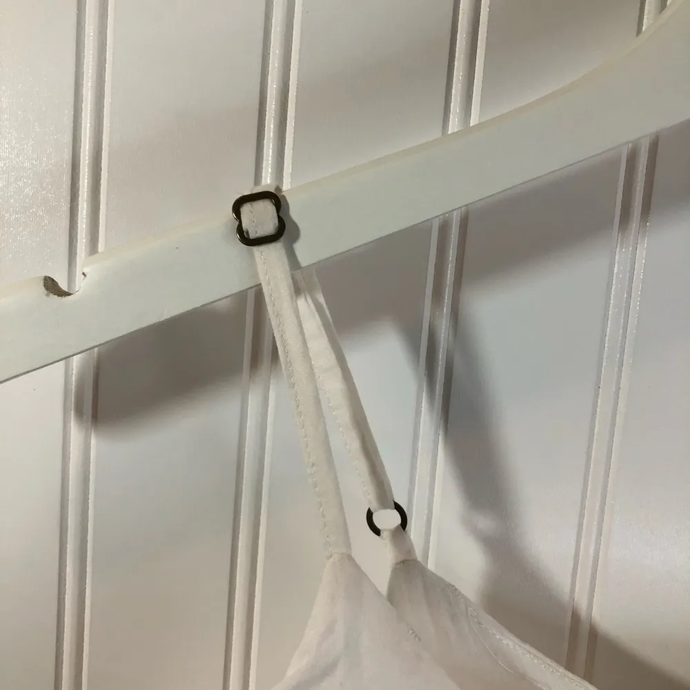 Juniors Eyelet Romper XS - Image 4