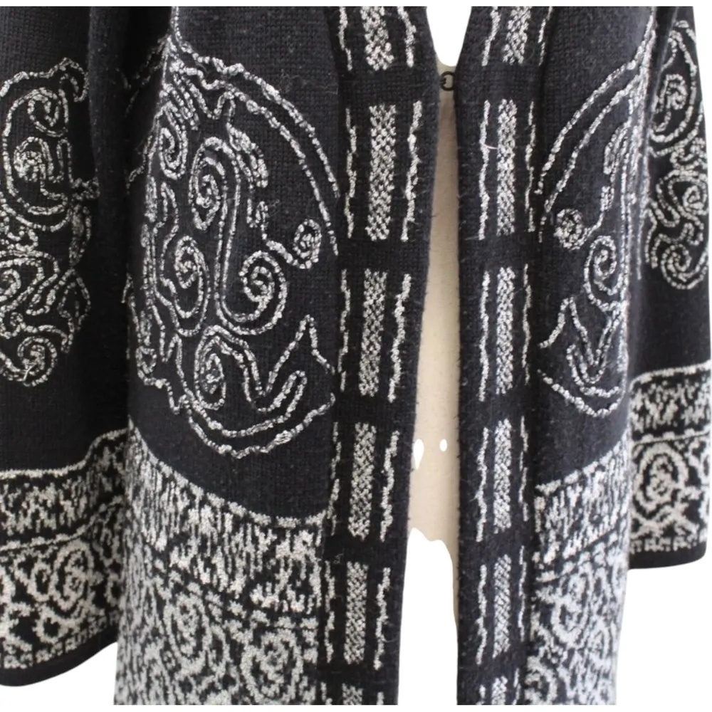 Chico’s Women’s Size 3 (XL) Black Gray Open Front Fringe Cardigan Boho Sweater - Image 5