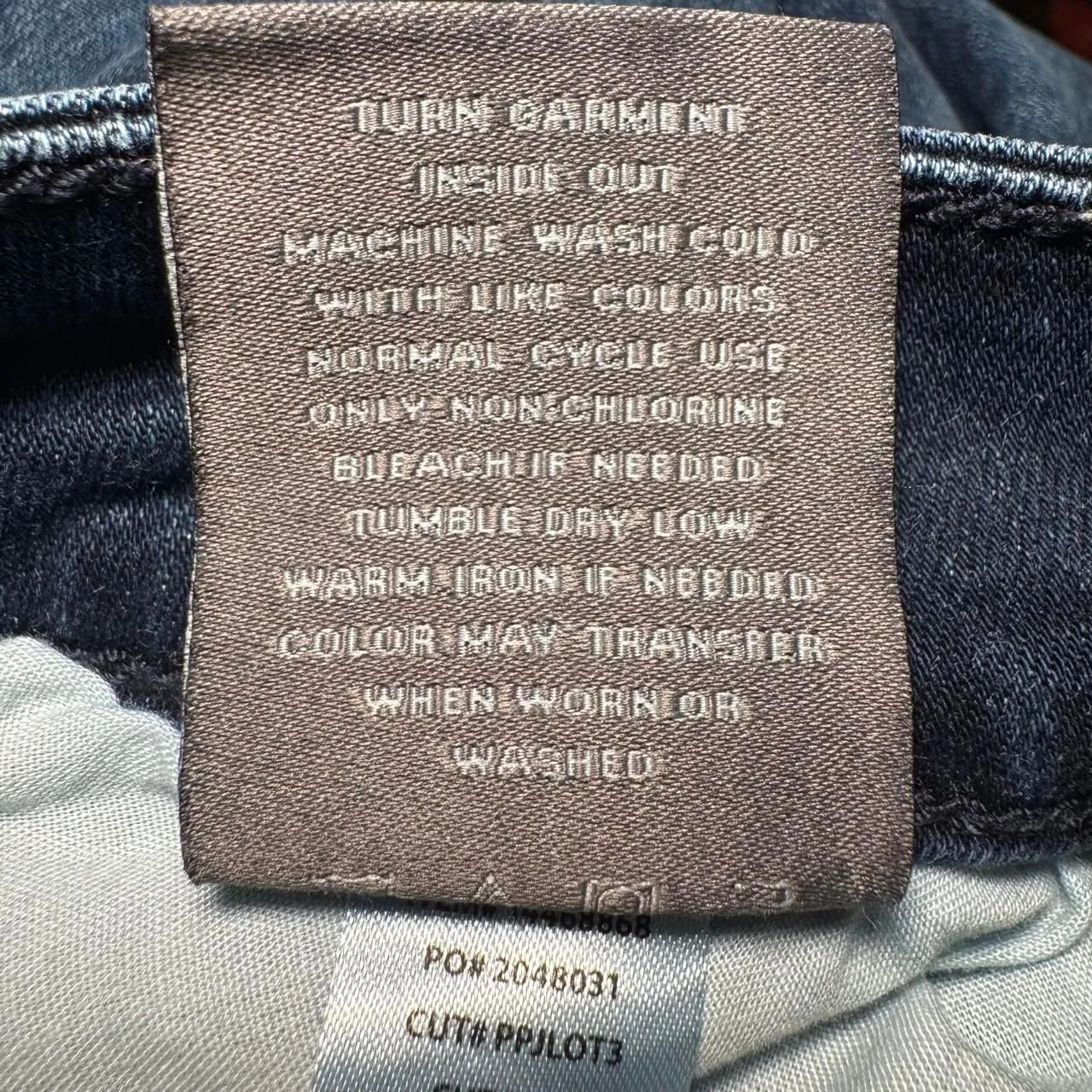 Torrid Women’s Denim Jean Shorts Size 18 Blue Stretch #FeelTheFit - Image 4