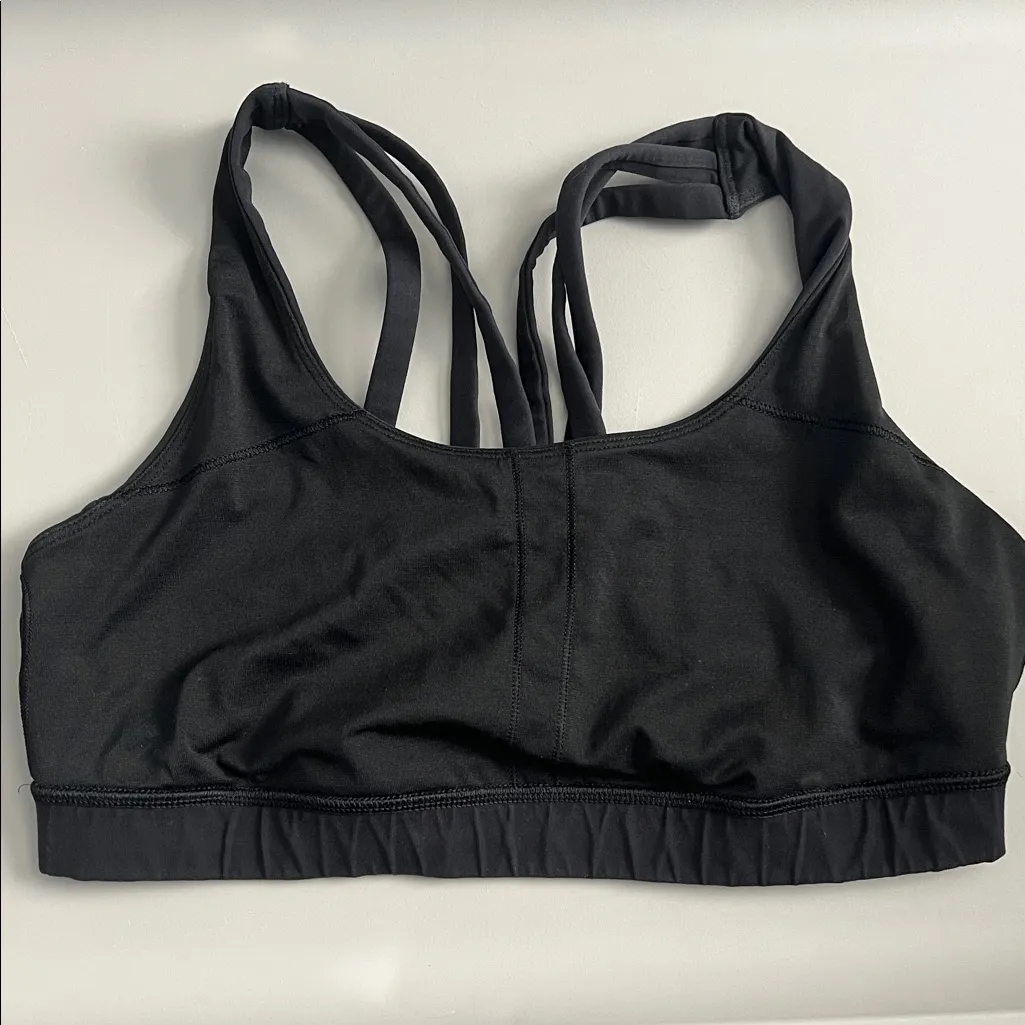 Lululemon Strappy Back Bra Black Size 10 - Image 4