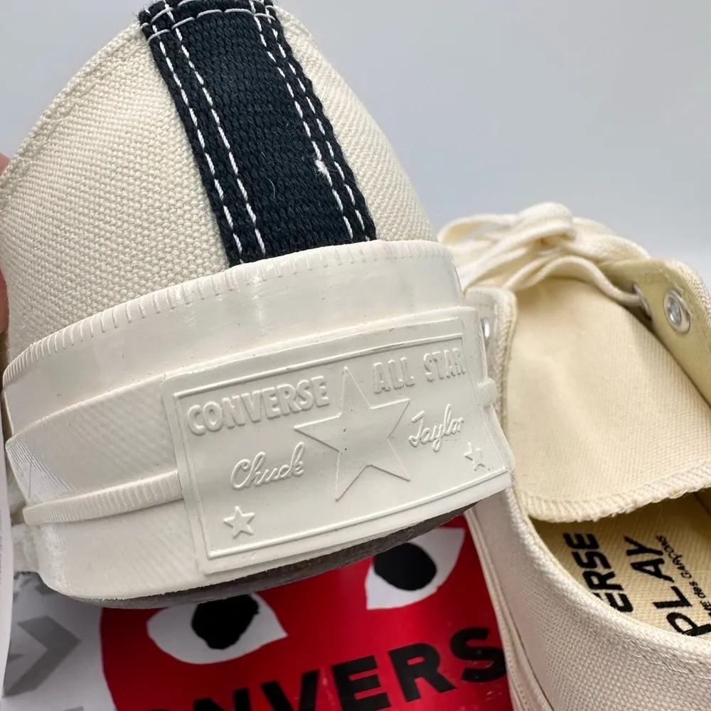 Converse x Comme des Garçons PLAY
Chuck 70 NWT IVORY - Image 4