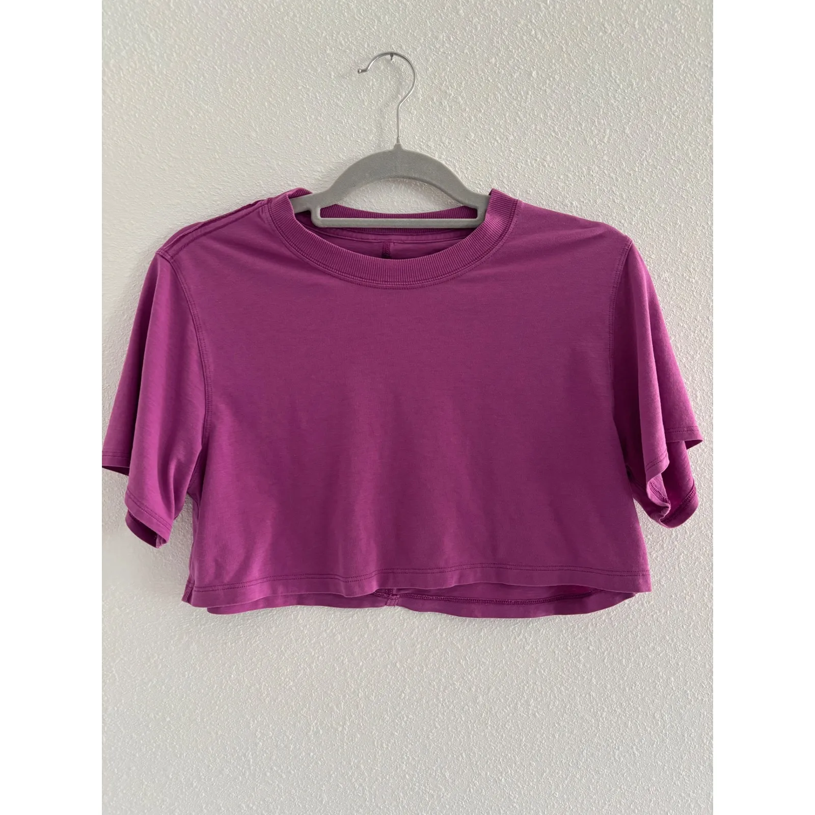 Lululemon All Yours Cropped T-Shirt Womens 6 Pink Workout Gym Training Active - Image 3