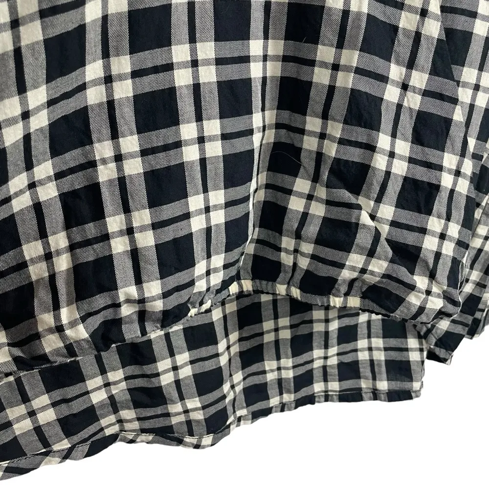 Madewell Arion Plaid Wrap Front Long Sleeve Blouse in Black/White Size M - Image 8
