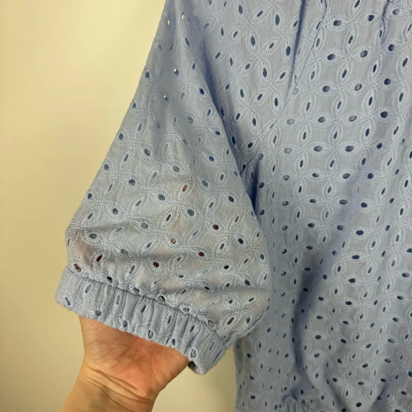 Evereve Womens Evelyn‎ Cotton Eyelet Top in Light Blue Sz S Spring Pastel Casual - Image 5