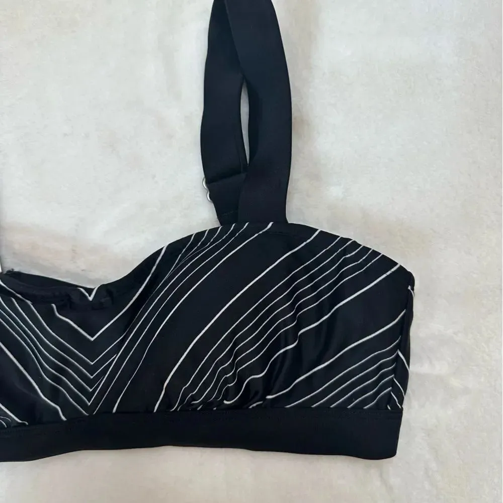 Athleta Black White Chevron Quick Dri Bikini Top Women's Size 32 B/C - Image 3