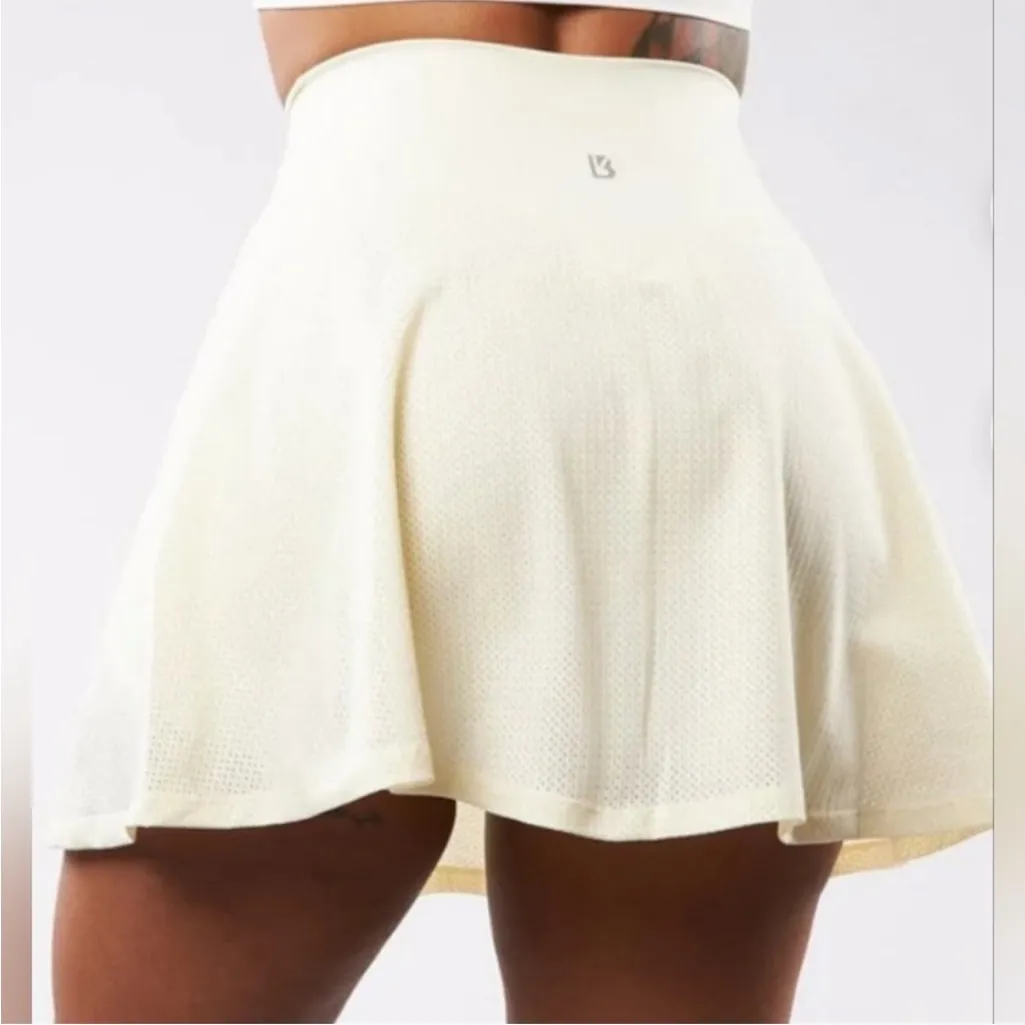 BuffBunny Cellular Tennis Skort Size Small Yellow - Image 4
