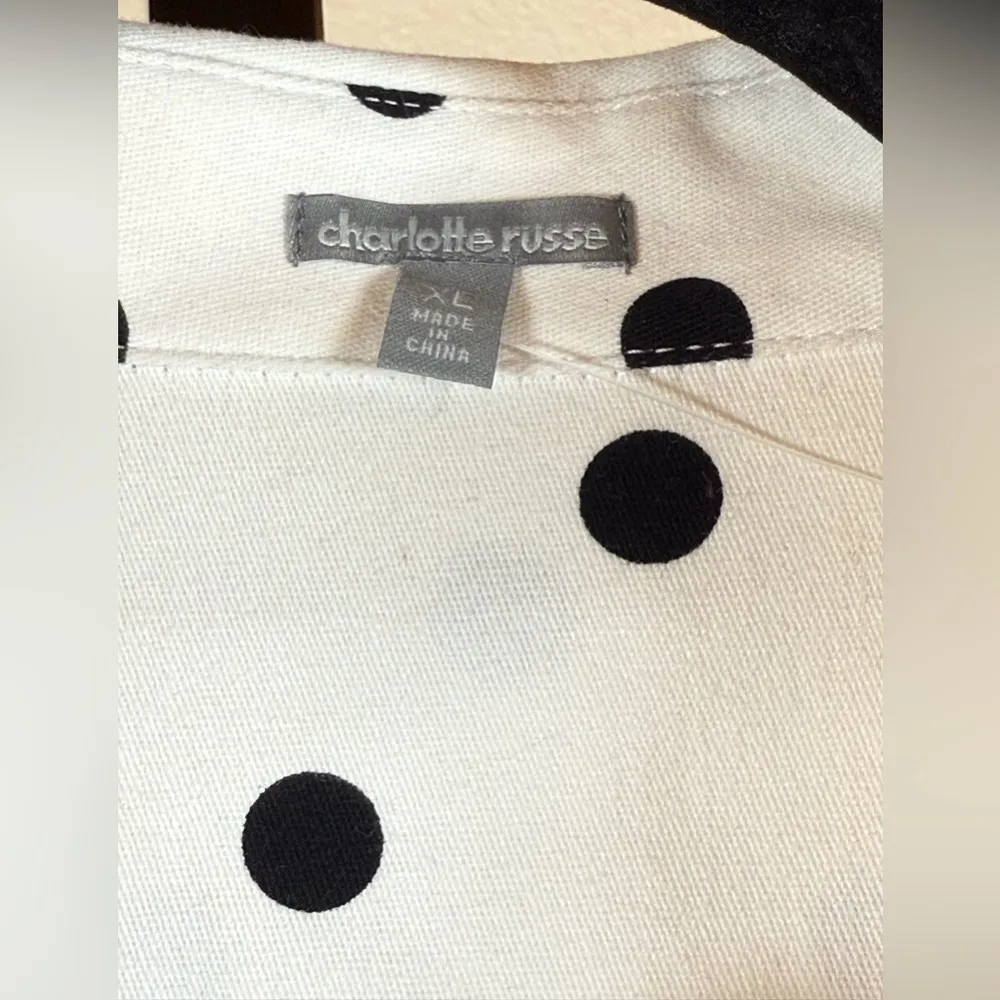 Charlotte Russe Polka Dot Sleeveless Button Up Shirt XL Black White Retro Chic - Image 4