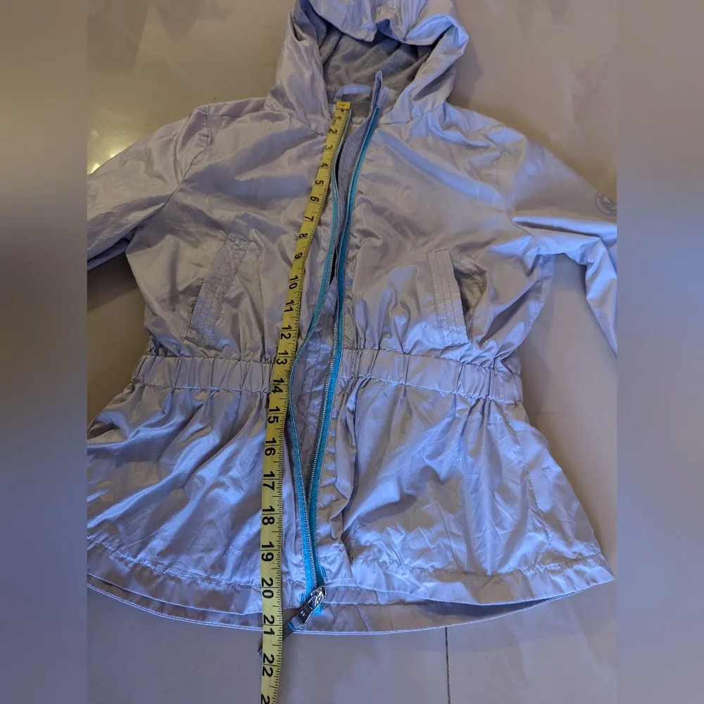 Michael Kors Silky Light Weight Wind Breaker Silver Jacket Teen  Size 14 - Image 13