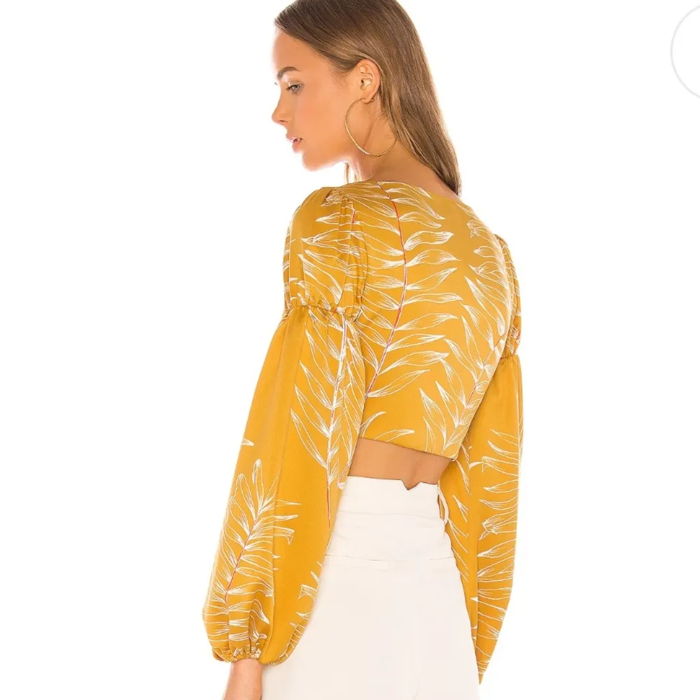 Camila Coelho  - Image 6