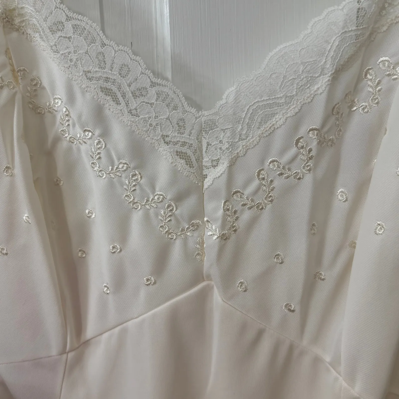 Vtg Sears Embroidered Slip Dress Coquette Y2K Cottagecore Ivory Lace Trim 38 NWT White Size M - Image 6