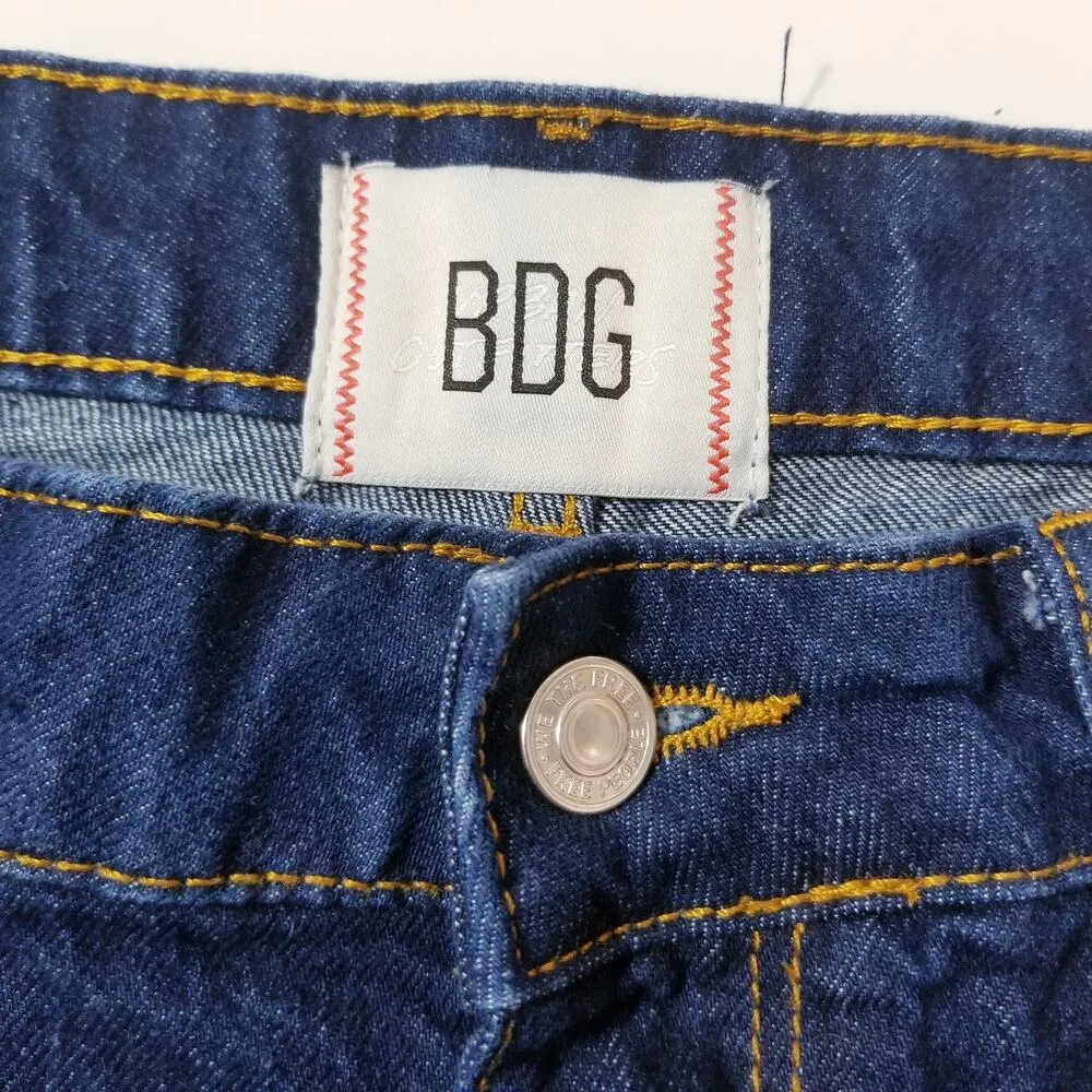 Urban Outfitters BDG Tapered Baggy Dark Wash Frayed Hem Blue Jeans - Image 4