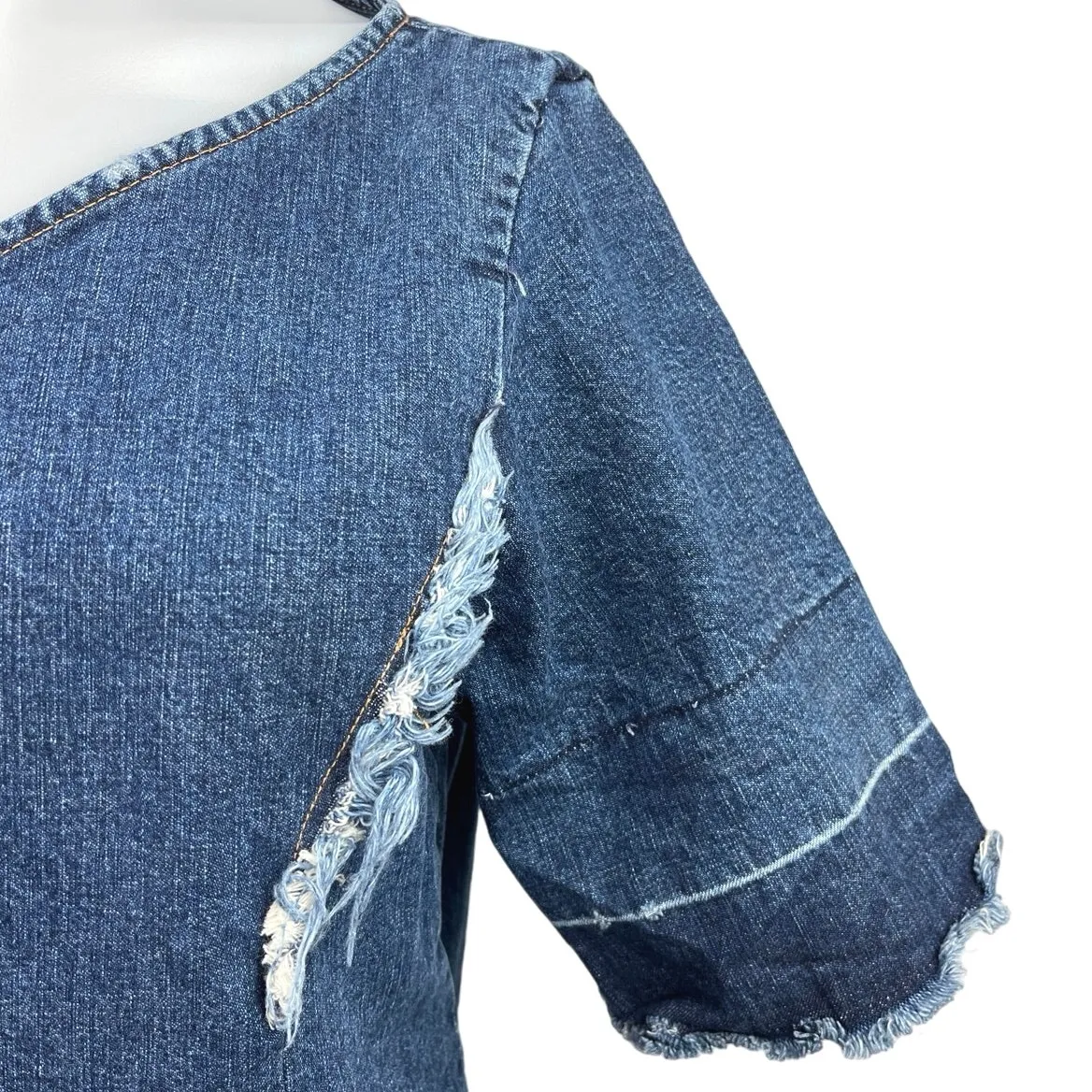 Rachel Comey Blue Chambray V-neck Distressed Short Sleeve Denim Blouse Top Sz 2 - Image 3
