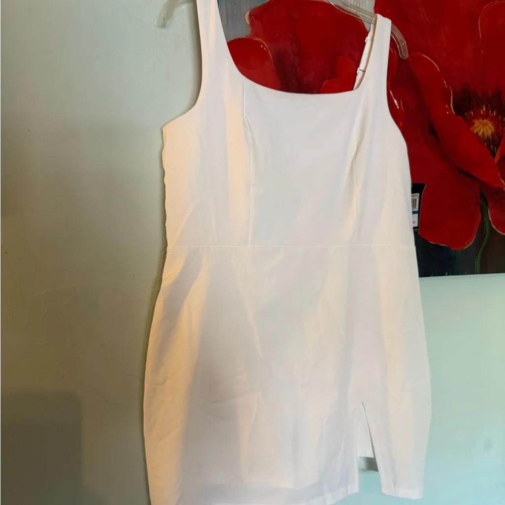 Under Armour Motion Dress Fitted Built In Shorts Tennis Athletic L Large NWT $90 - Image 2