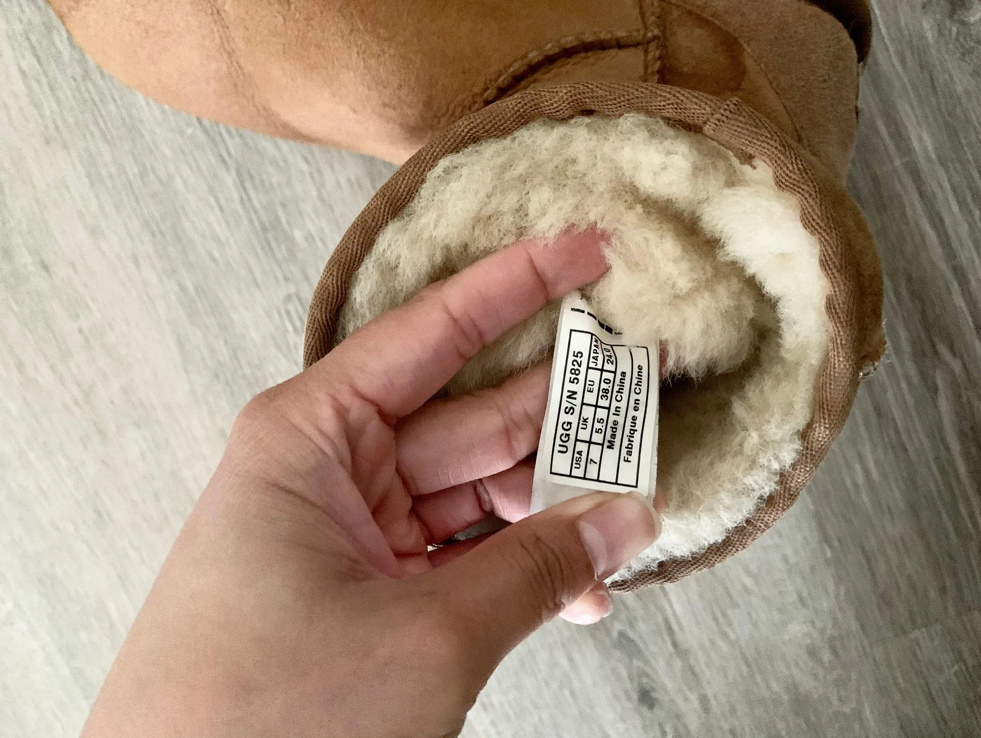 UGG Authentic s Shearling Lined Boots Size 7 - Image 9