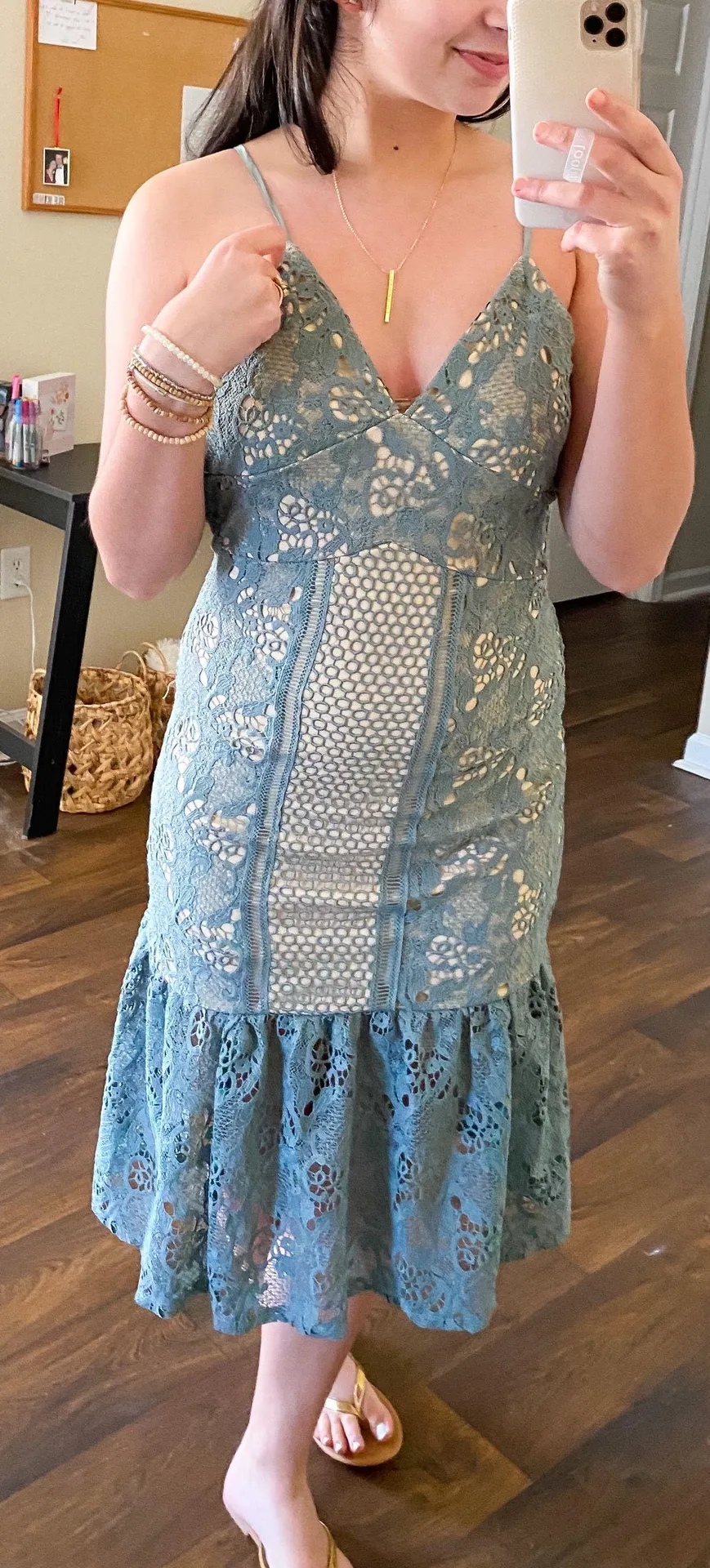 Romeo + Juliet Couture NWT Muted Blue Dusty Sage Lace Midi Dress - Image 4