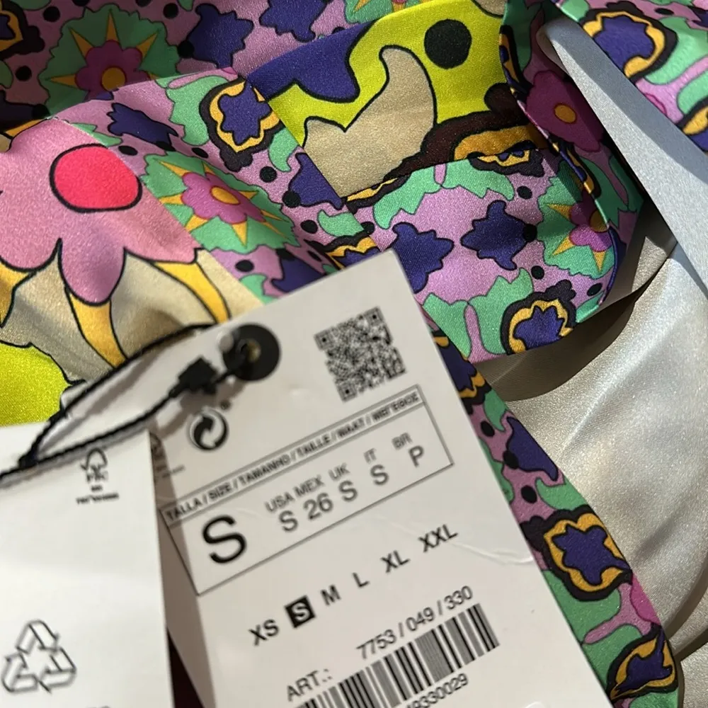 NWT ZARA  Kimono Dress Satin Multicolor Vibrant Geometric print BloggersFave - Image 9