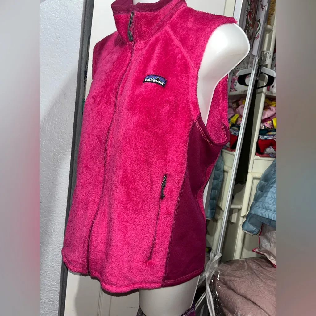 Patagonia Bright Pink Fleece Vest - Image 2