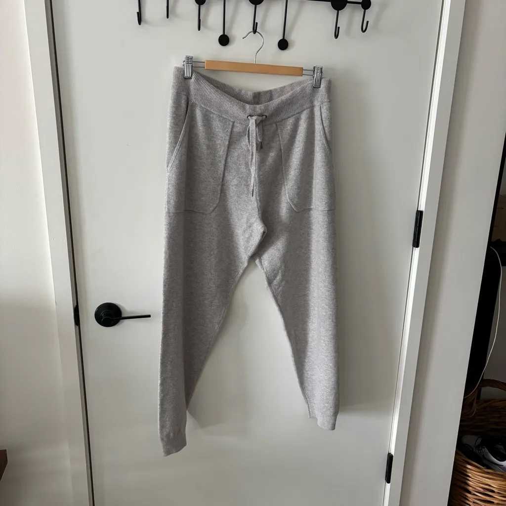 Garnet Hill Gray Washable Cashmere Joggers | Size M | NWT | Quiet Luxury - Image 2