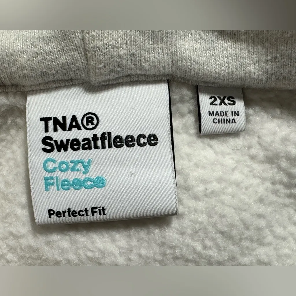 Aritzia TNA Jacket Women's 2XS light gray
Cozy Fleece Perfect Zip Hoodie Gray Size XXS - Image 7