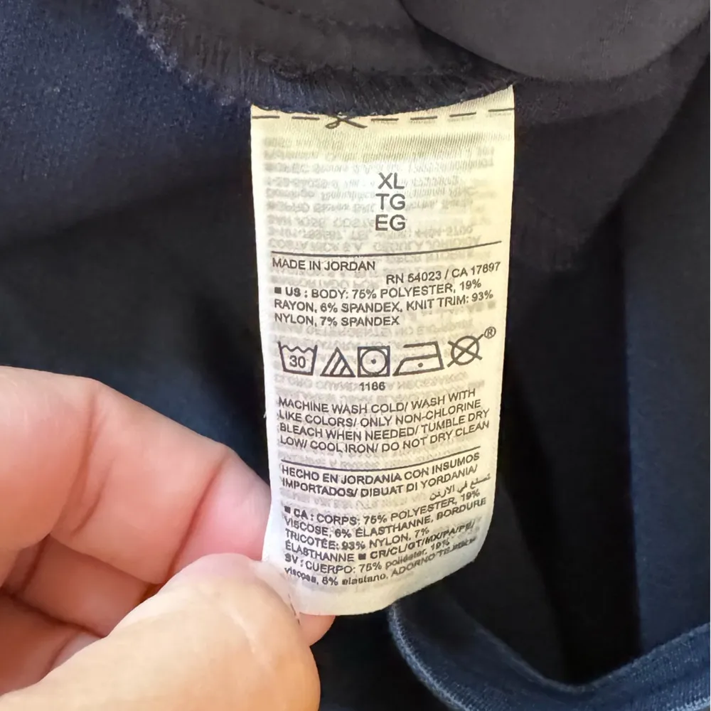 NWT! Women’s Old Navy Maternity navy blue belly cover dress pants XL - Image 5