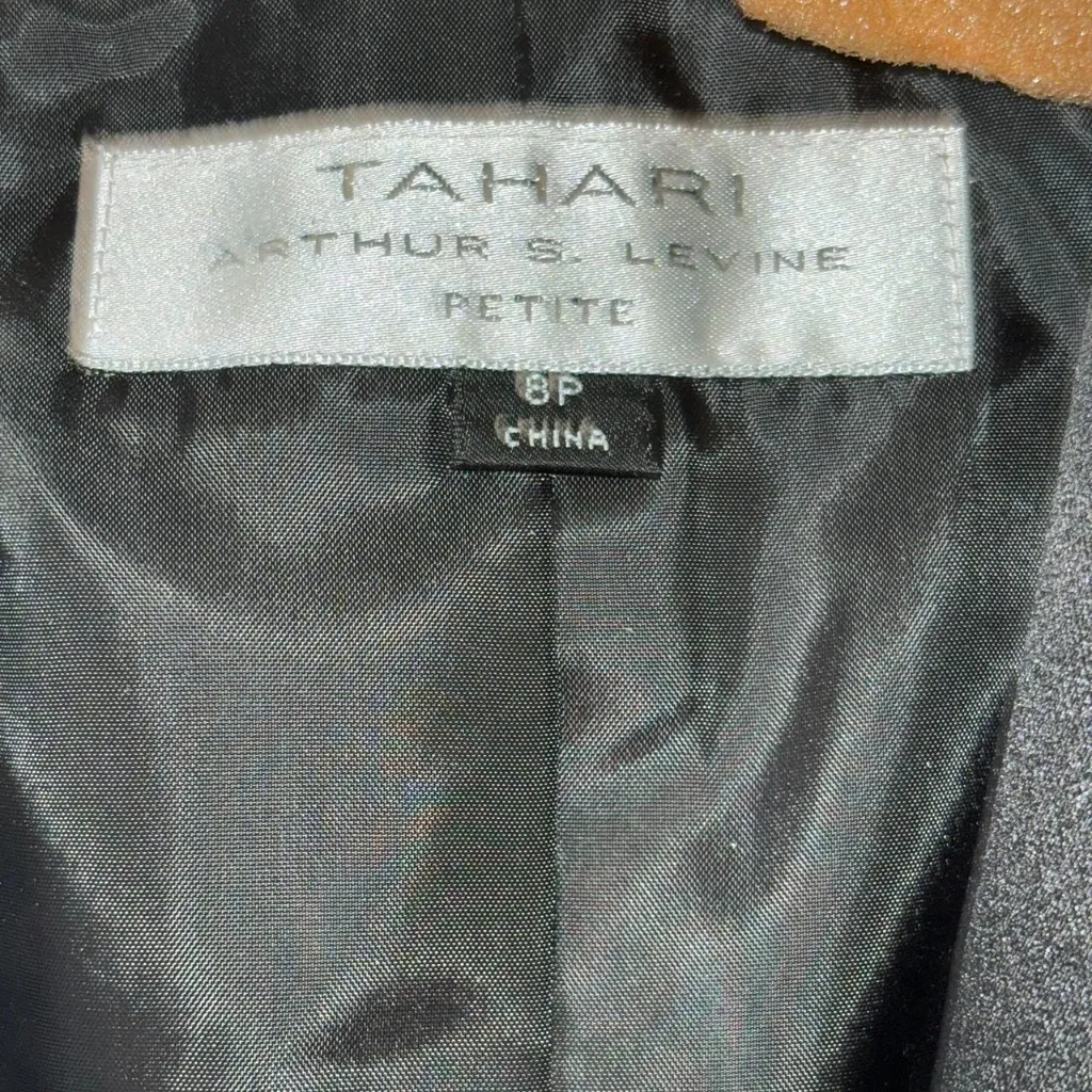 Tahari - Arthur S.Levine matching suit set - Image 4