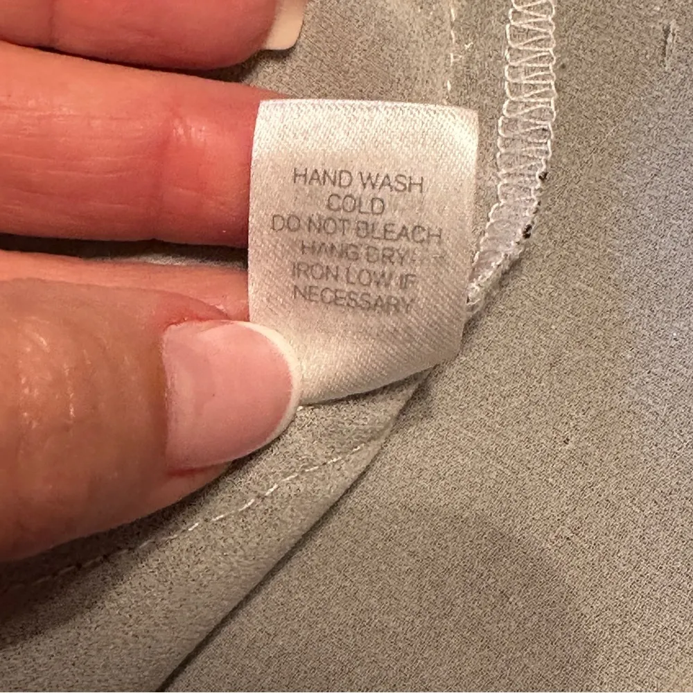 Black Sequin Button Front Tank Top by Charlotte Russe Size M - Image 11