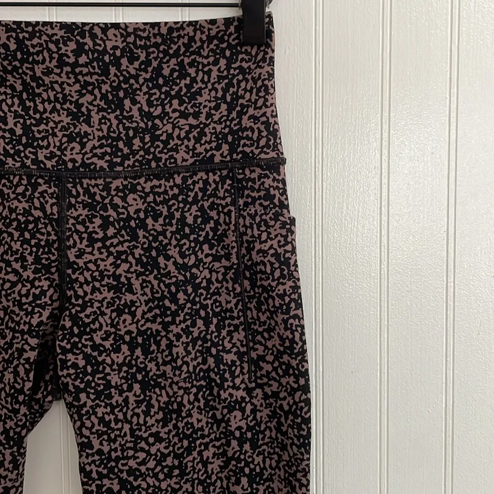 ATHLETA Salutation Stash Pocket Gravel Tight Legging in Mineral Brown Size S - Image 6