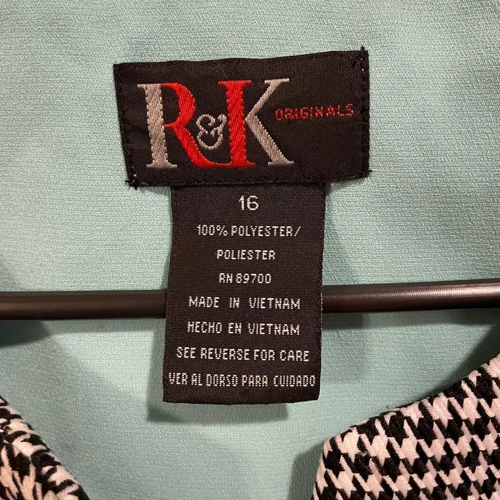 R&K Plus Size Houndstooth Black and White Hidden Button Up Grommet Tie Blazer - Image 4