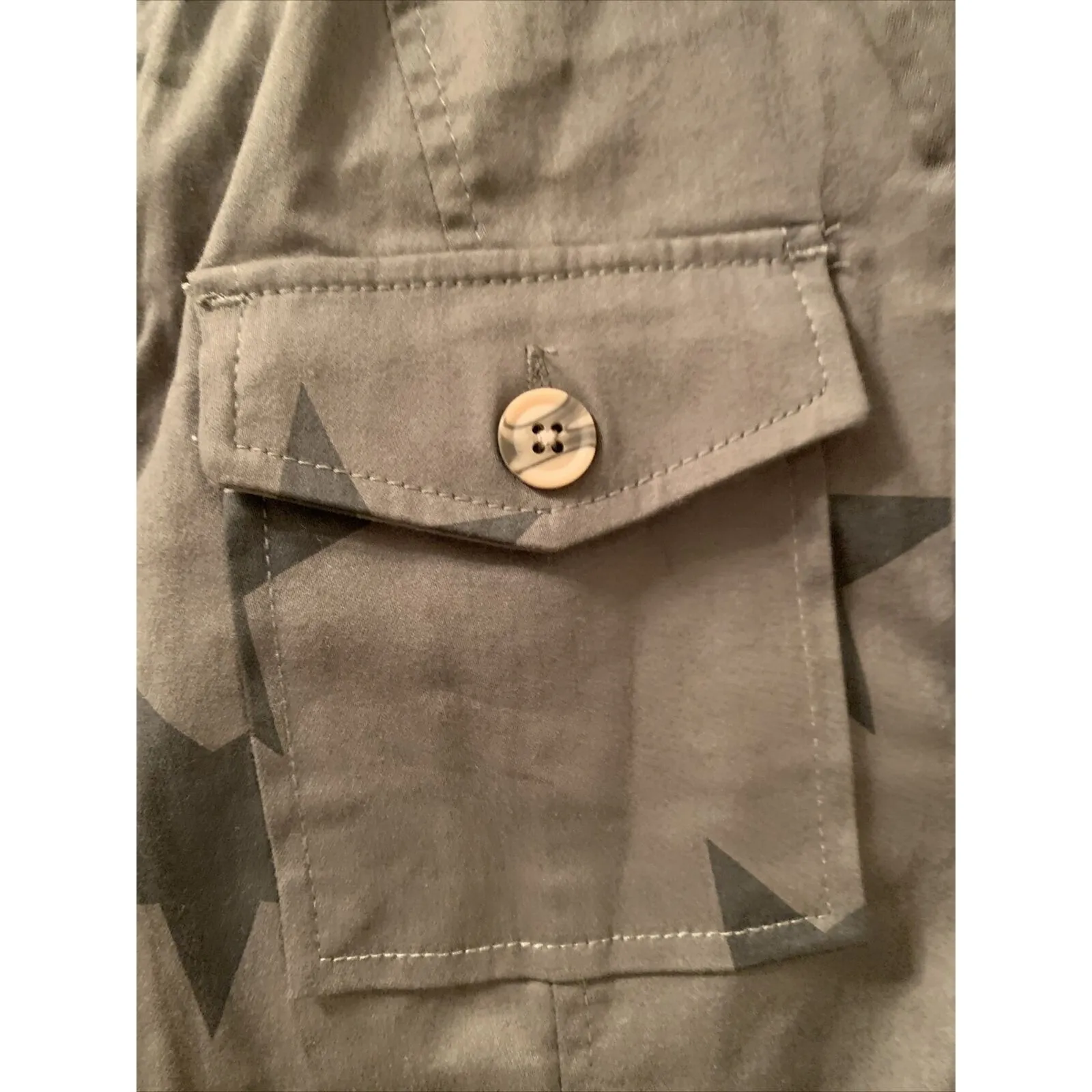 Knox Rose Women's Long Sleeve Button Up Shirt Green Star Choose Your Size - Image 3