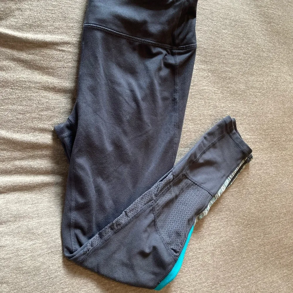Tangerine Performance Leggings with Back Pocket - Image 3