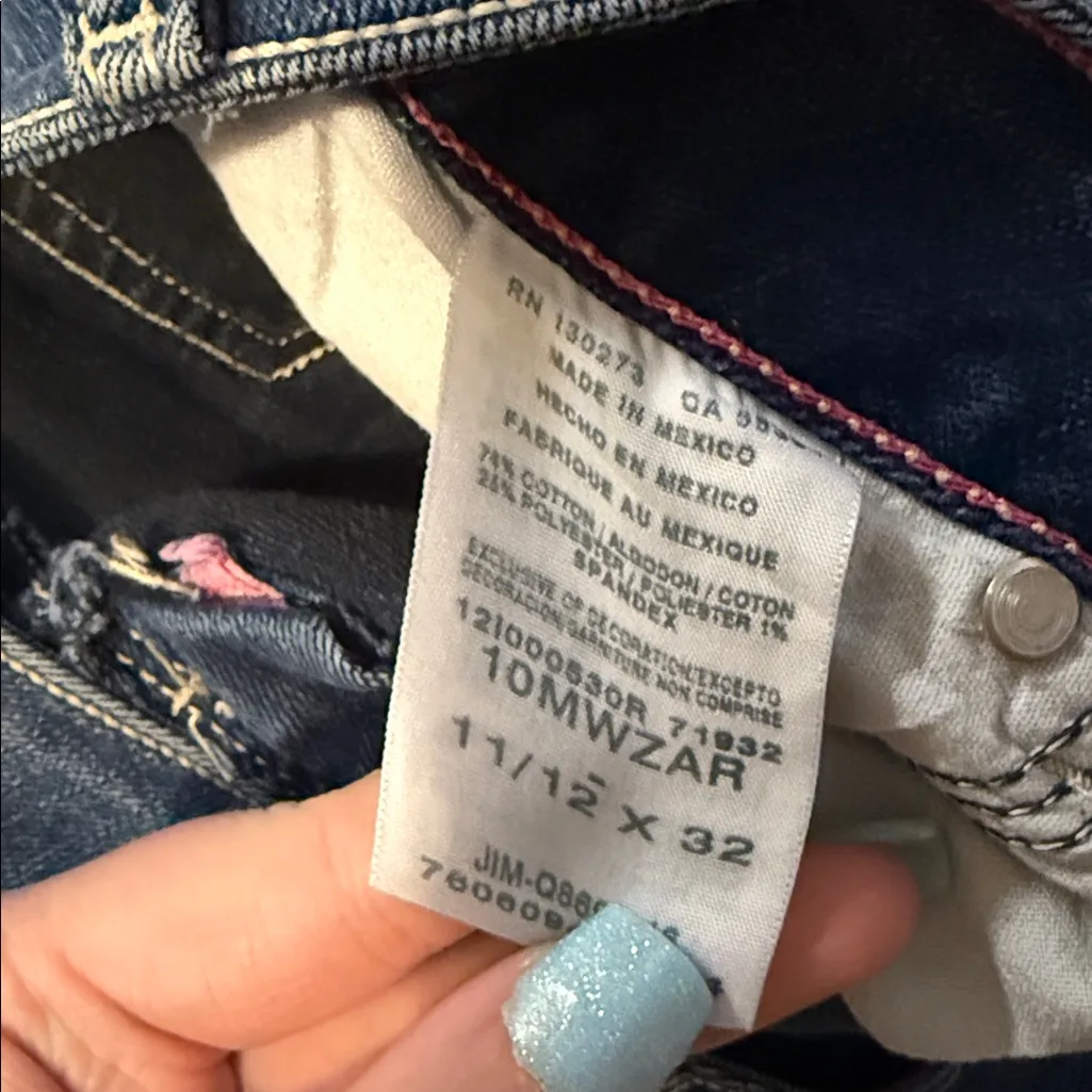 Women’s Wrangler Jeans - Image 4