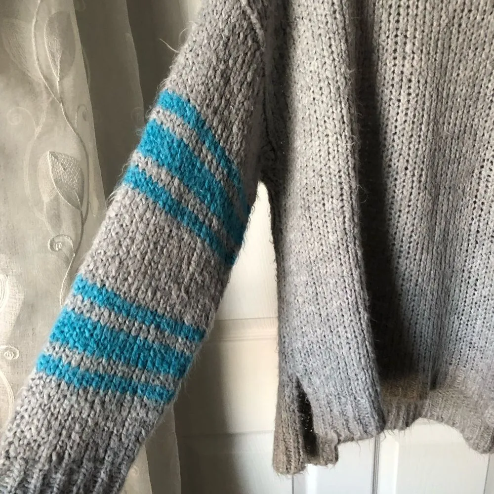 Aerie Cozy Oversized Gray Pullover Sweater women Size L wool blend - Image 4