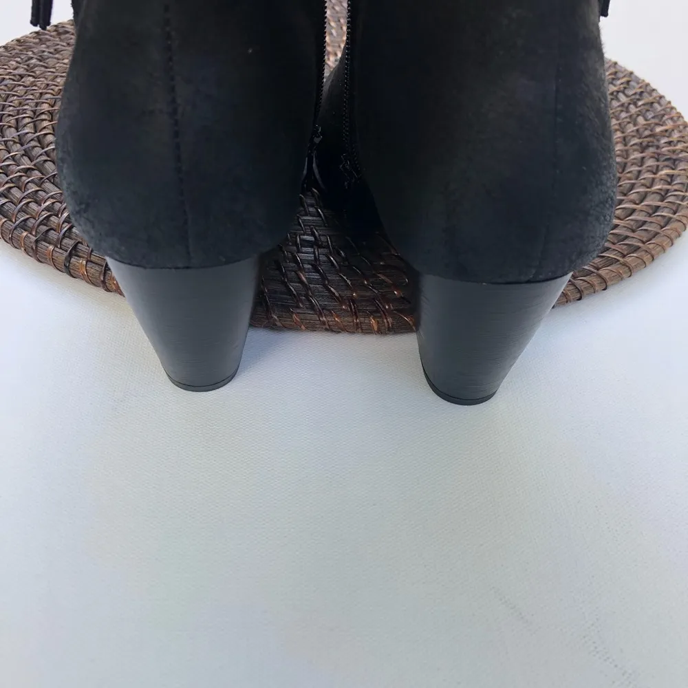 Just Fab Rayleene Black Suede Ankle Boots Zip 6.5 - Image 4