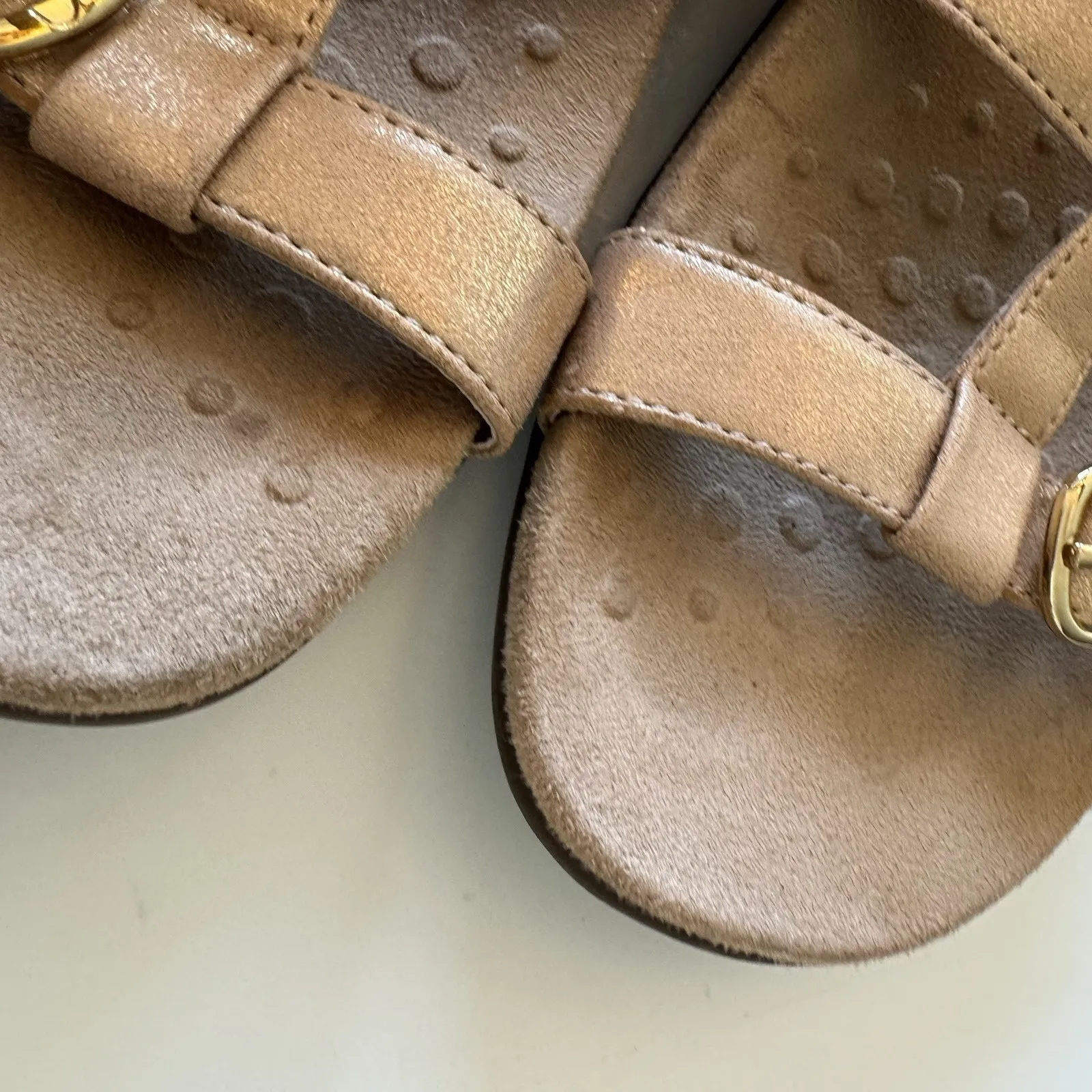 Vionic  Misa Rose Gold Women's Size 8  Hook & Loop Slip On Three Strap Sandals - Image 13