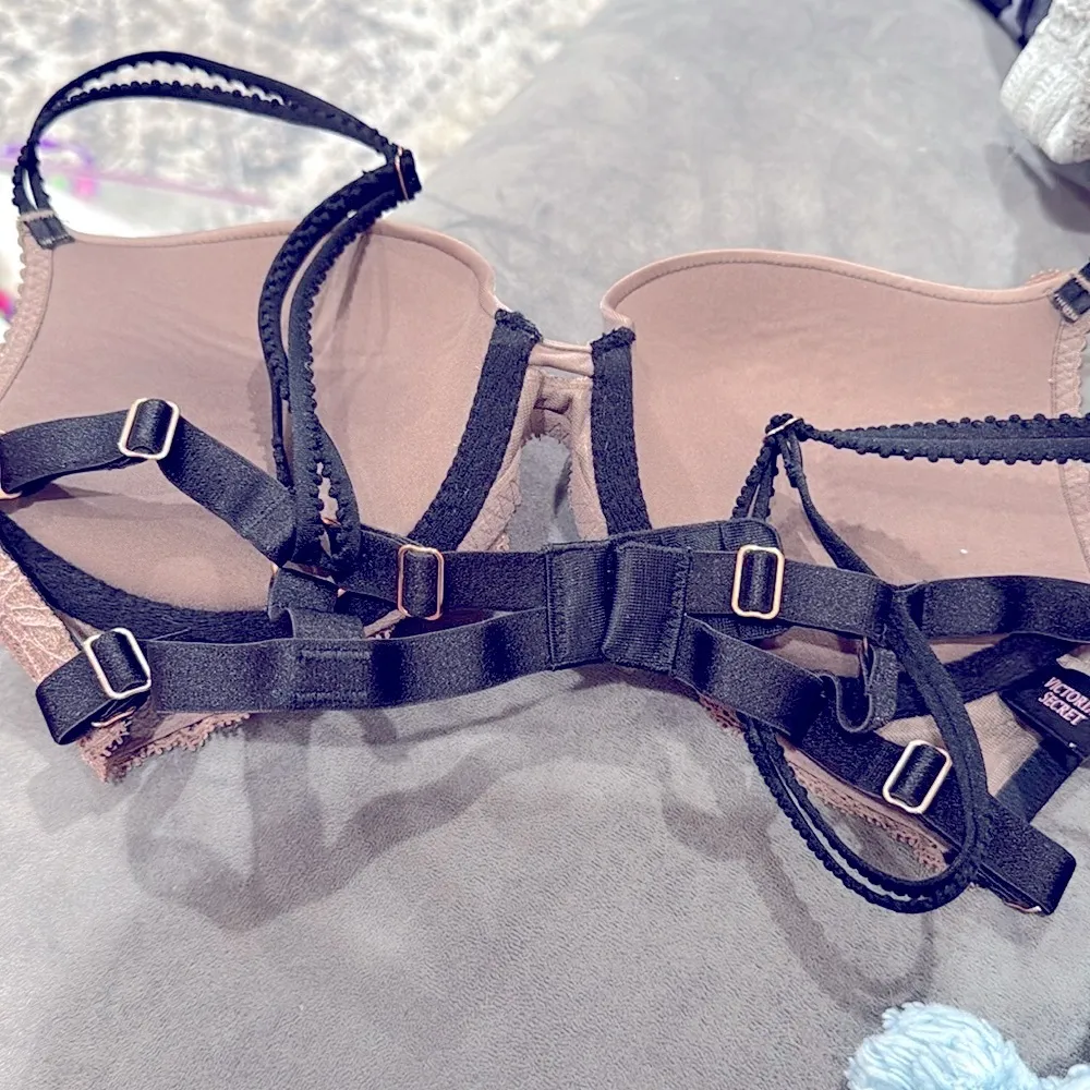 VICTORIA’S SECRET VINTAGE VERY SEXY PUSH-UP BRA - Image 9
