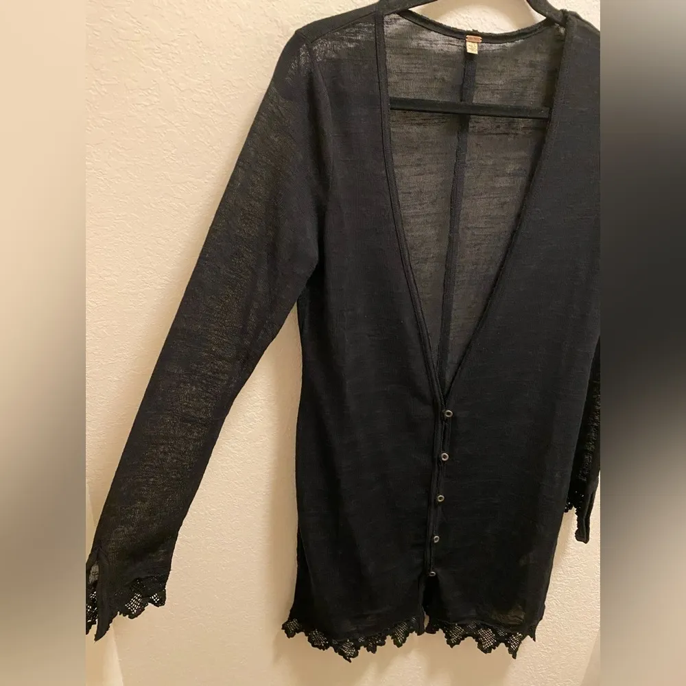 Free People Black Sheer Lace Detail Long Line V-Neck Button Down Cardigan Size M - Image 6