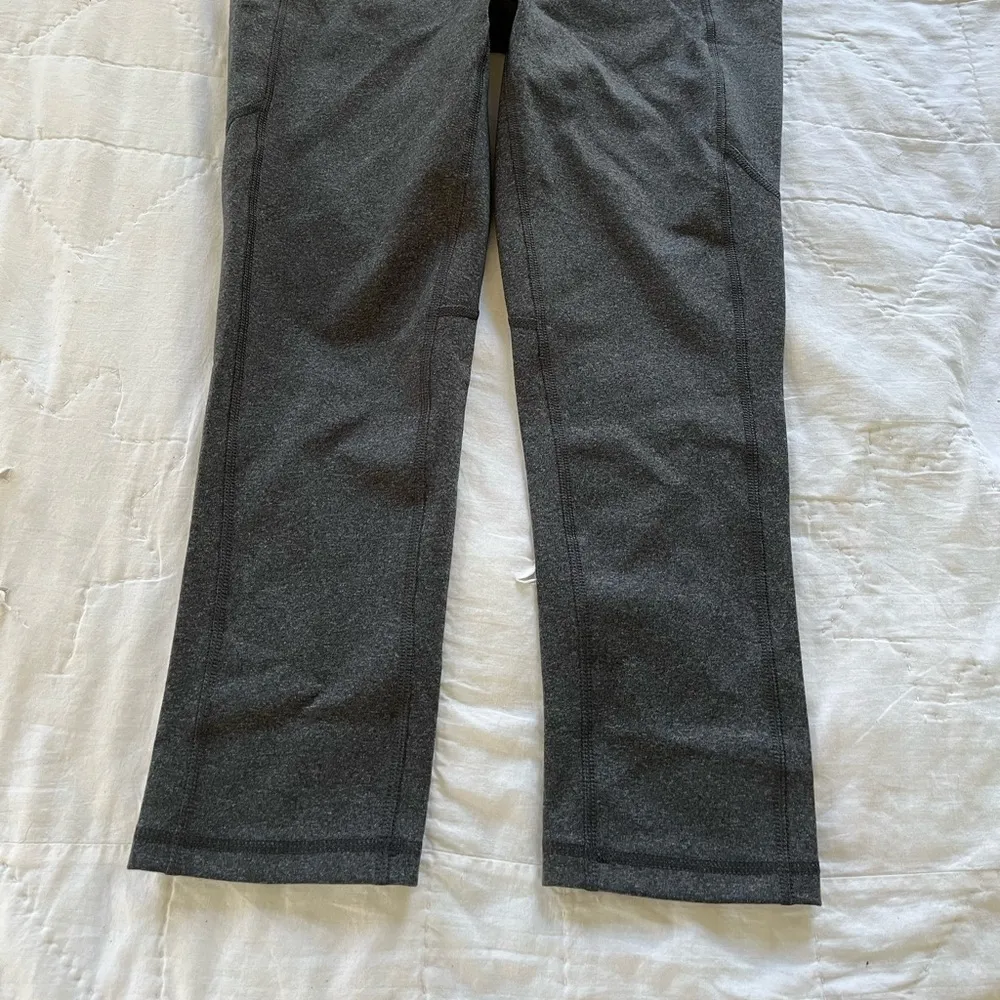 NWT: Charcoal Gray Tek Gear capri style spandex / workout leggings - Image 3