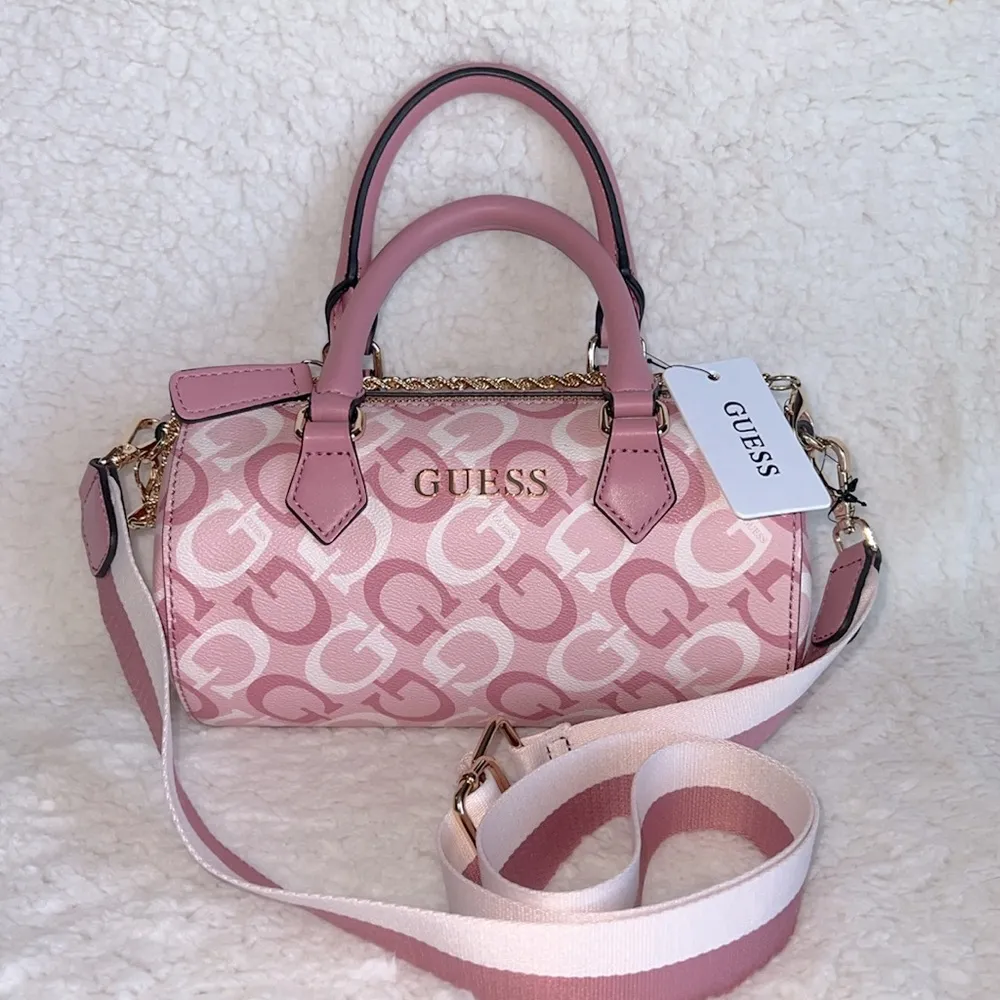 Guess Pink and‎ White Satchel with Gold Accents - Image 3