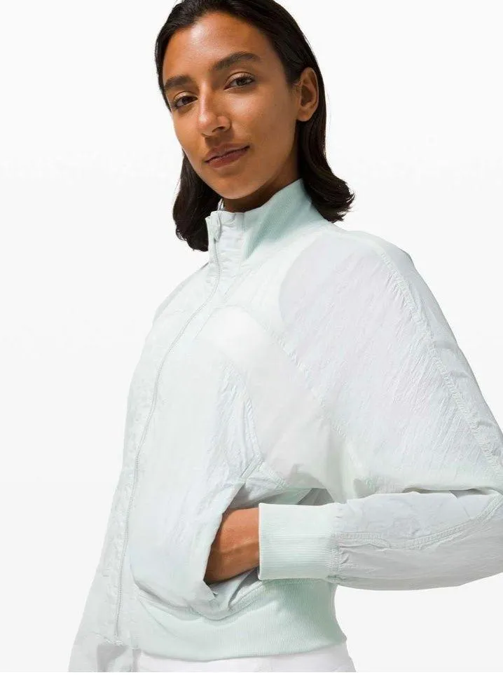 Lululemon Serve It Jacket 6 - Image 4