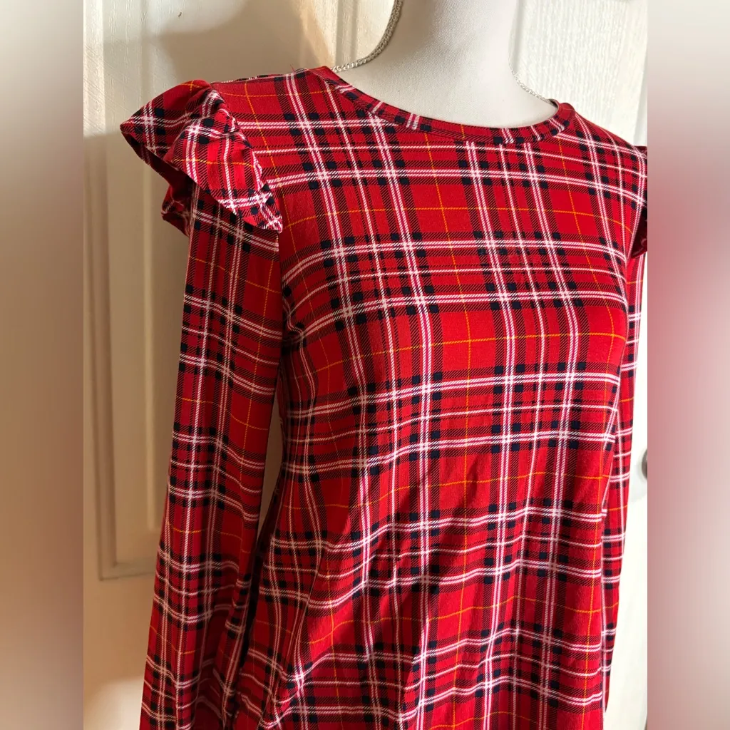 Crown & Ivy Red Flutter Sleeve Blouse lightweight Top size Small - Image 2