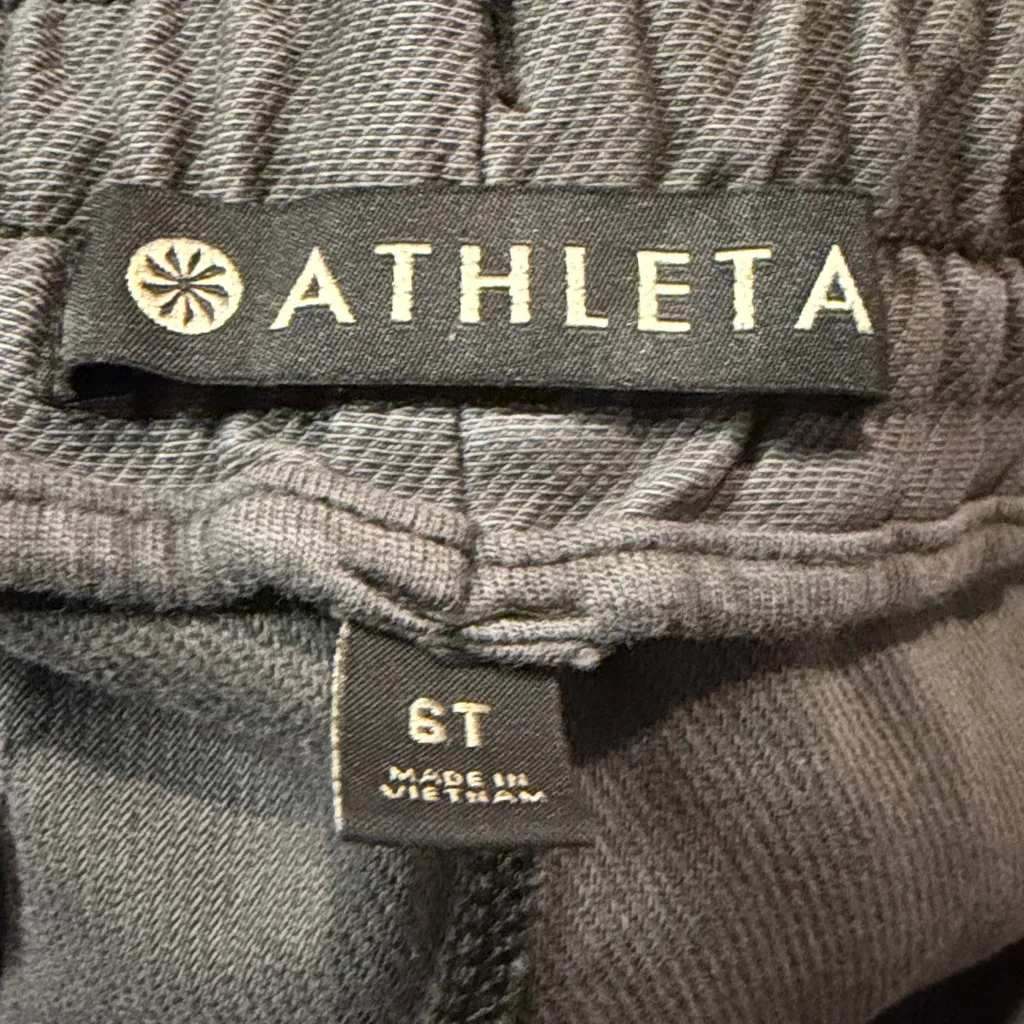 Athleta- Farallon Skirt in Grey 2 Zipper Pockets Elastic Waist- Size 6 TALL - Image 4