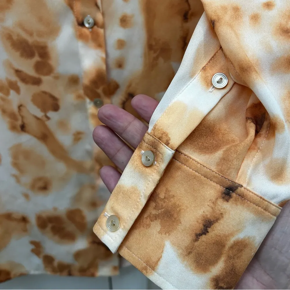 Aritzia Wilfred Free Abstract Patterned Brinley Button Shirt Oversized Medium Orange - Image 8